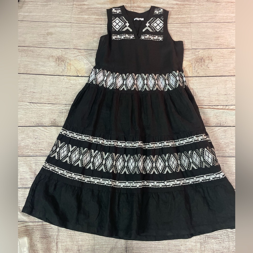 NWOT Chicos black white linen, short sleeve maxi dress V-neck size large